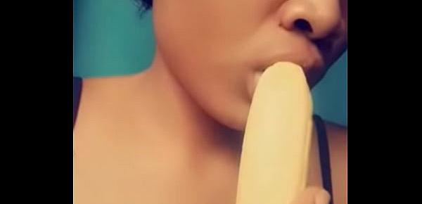  Sexy chin love banana